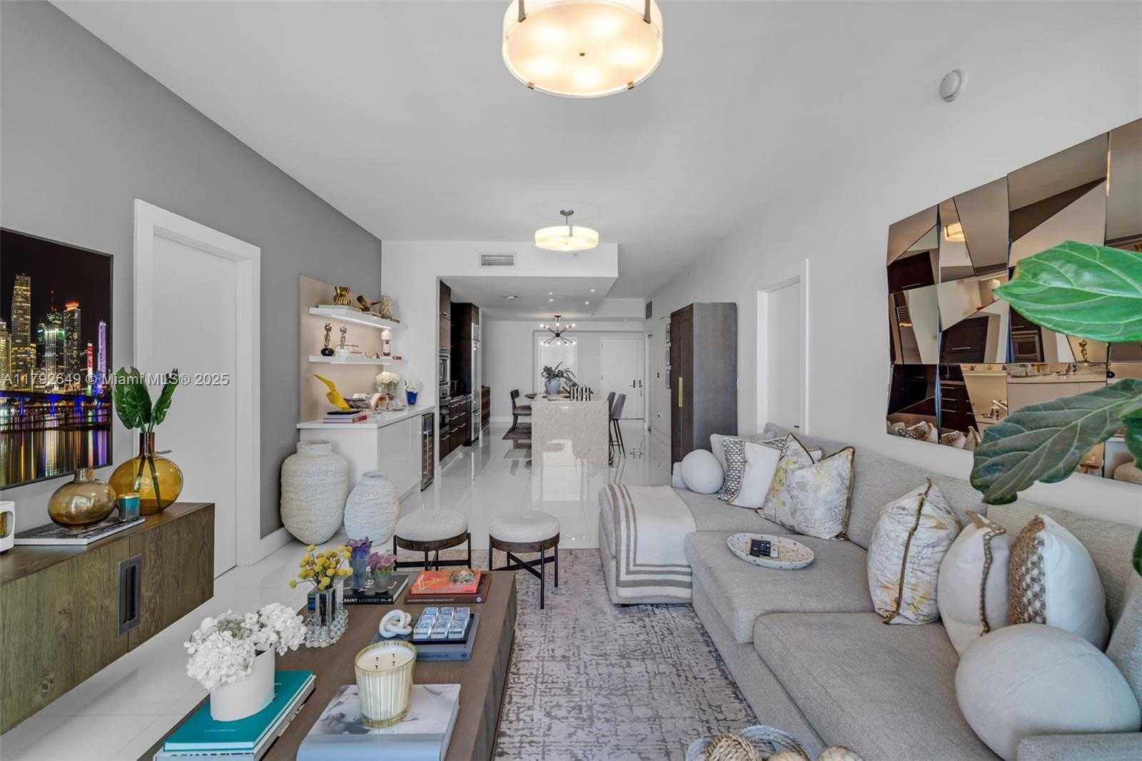 Small Image of 900 BISCAYNE BLVD #5208, Miami Number 18