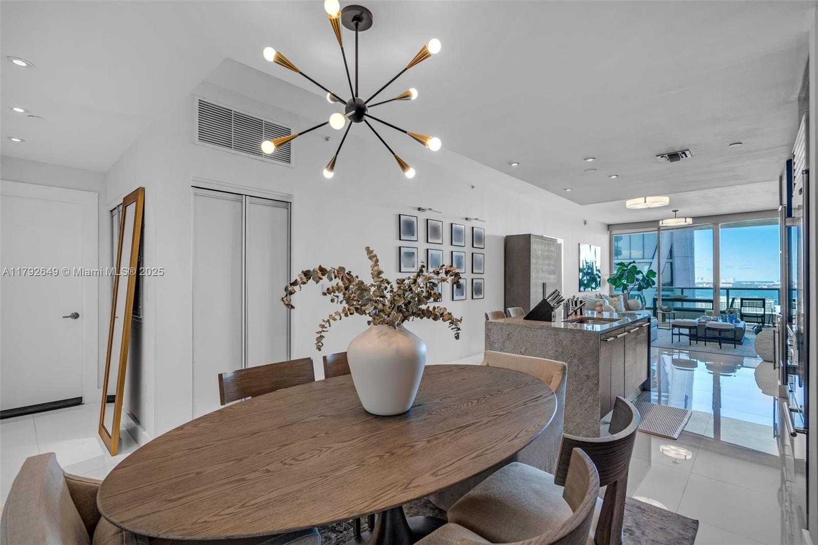 Small Image of 900 BISCAYNE BLVD #5208, Miami Number 23