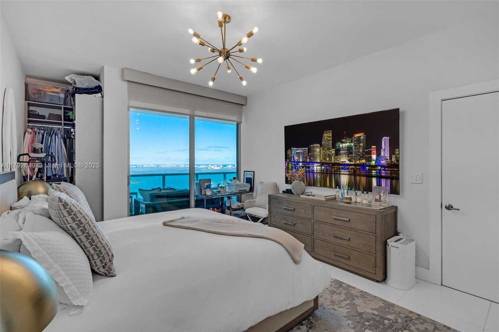 Small Image of 900 BISCAYNE BLVD #5208, Miami Number 29