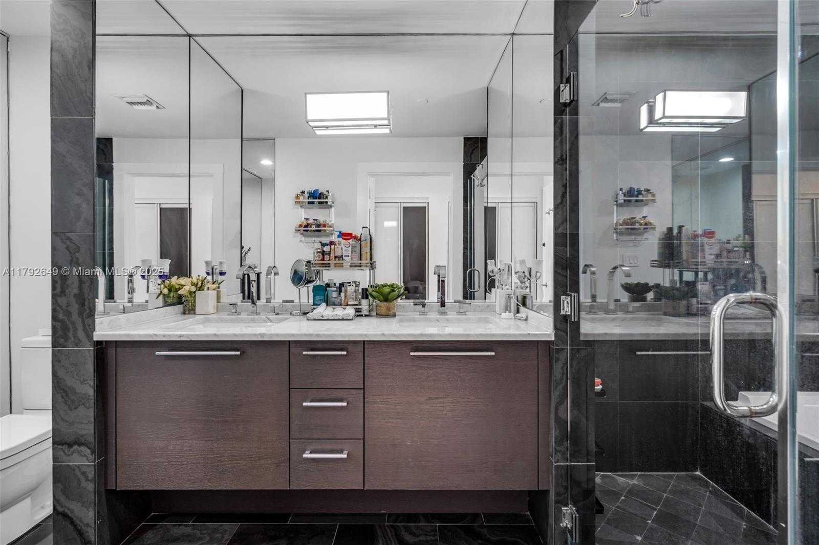 Small Image of 900 BISCAYNE BLVD #5208, Miami Number 32
