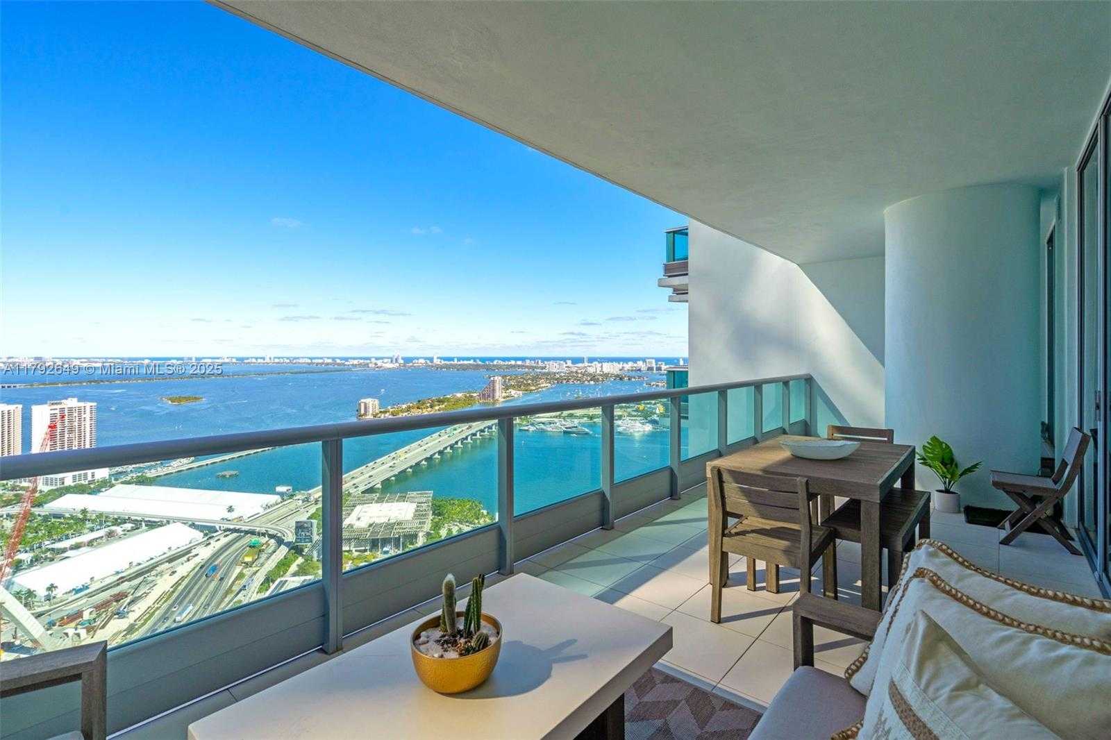 Small Image of 900 BISCAYNE BLVD #5208, Miami Number 35