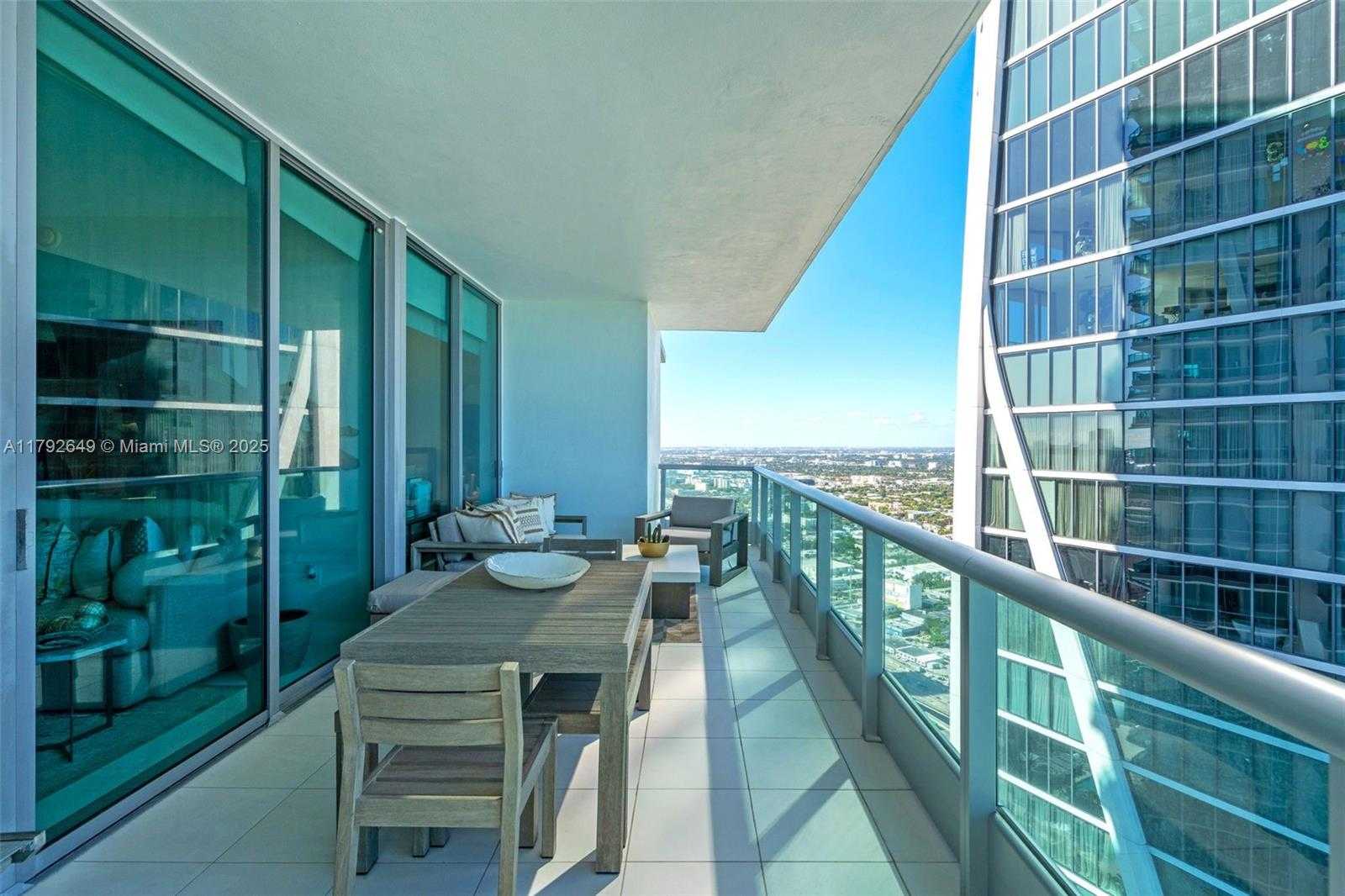 Small Image of 900 BISCAYNE BLVD #5208, Miami Number 36