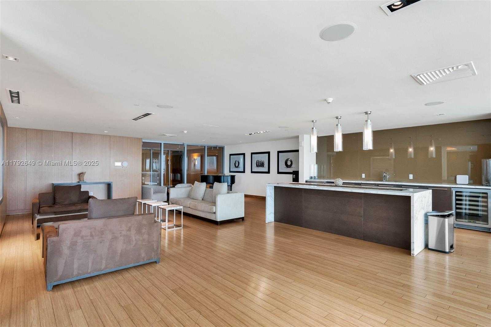 Small Image of 900 BISCAYNE BLVD #5208, Miami Number 46