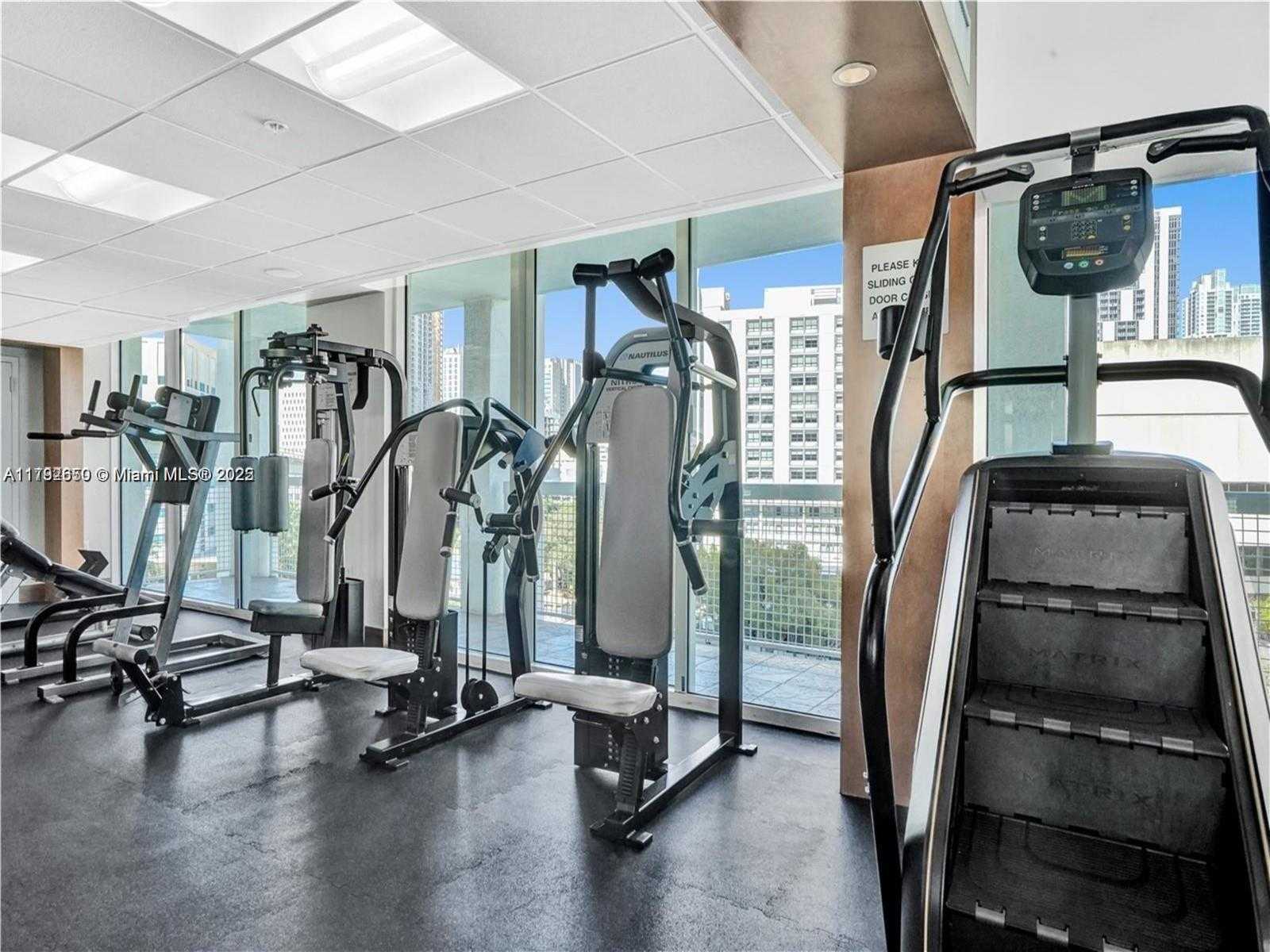 Small Image of 31 SOUTH EAST 5TH ST #1109, Miami Number 37