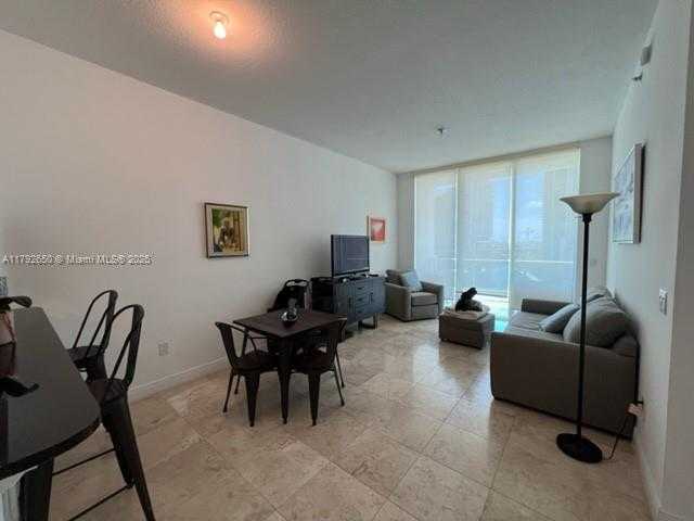 Small Image of 31 SOUTH EAST 5TH ST #1109, Miami Number 4