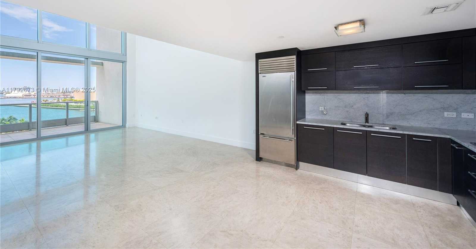 Small Image of 900 BISCAYNE BLVD #707, Miami Number 3