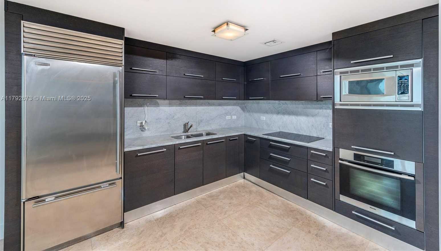 Small Image of 900 BISCAYNE BLVD #707, Miami Number 4