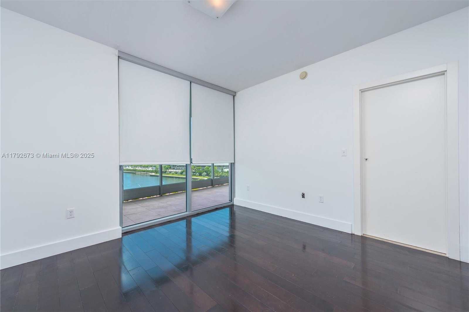 Small Image of 900 BISCAYNE BLVD #707, Miami Number 7