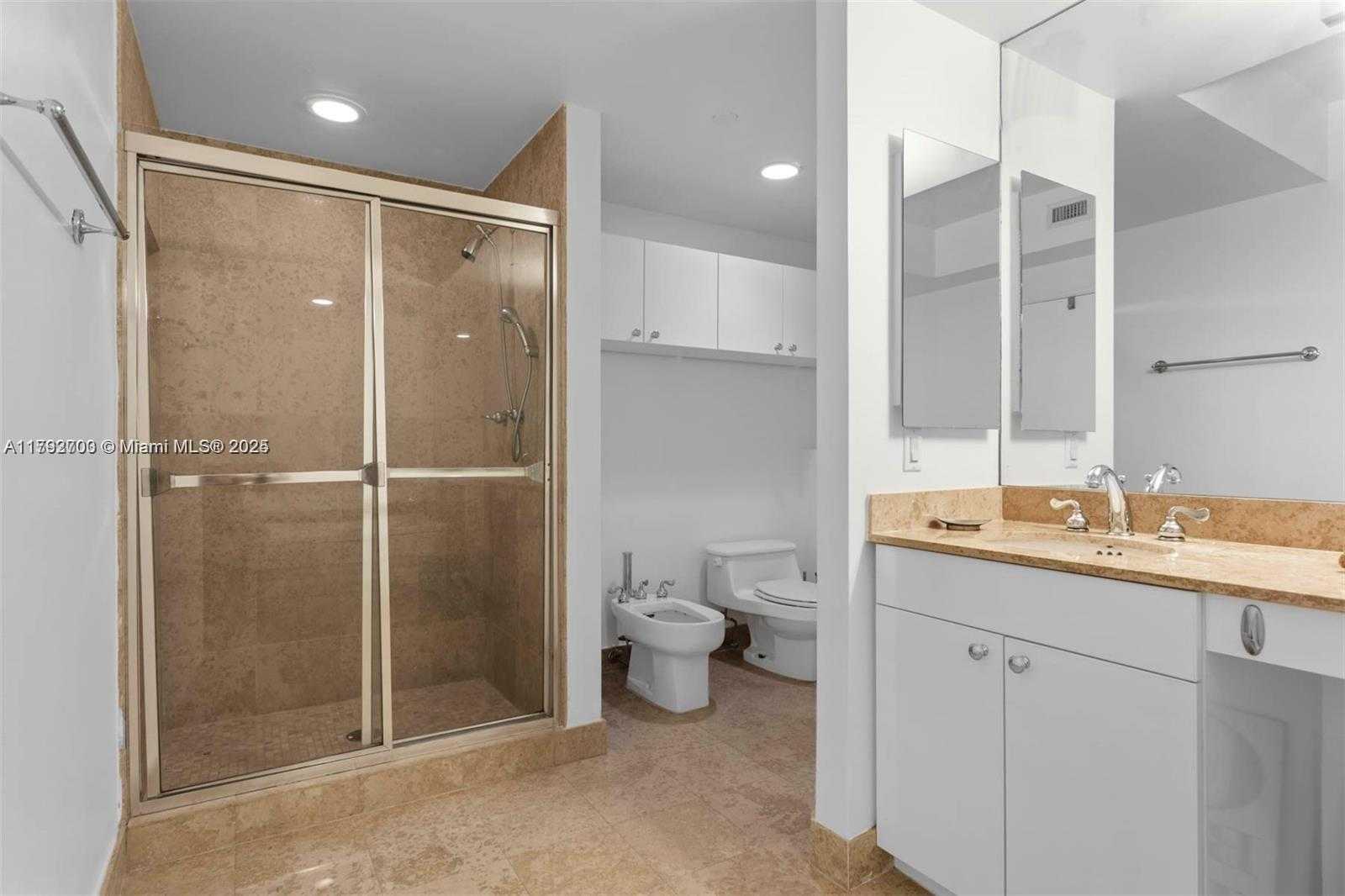 Small Image of 4779 COLLINS AVE #1908, Miami Beach Number 7