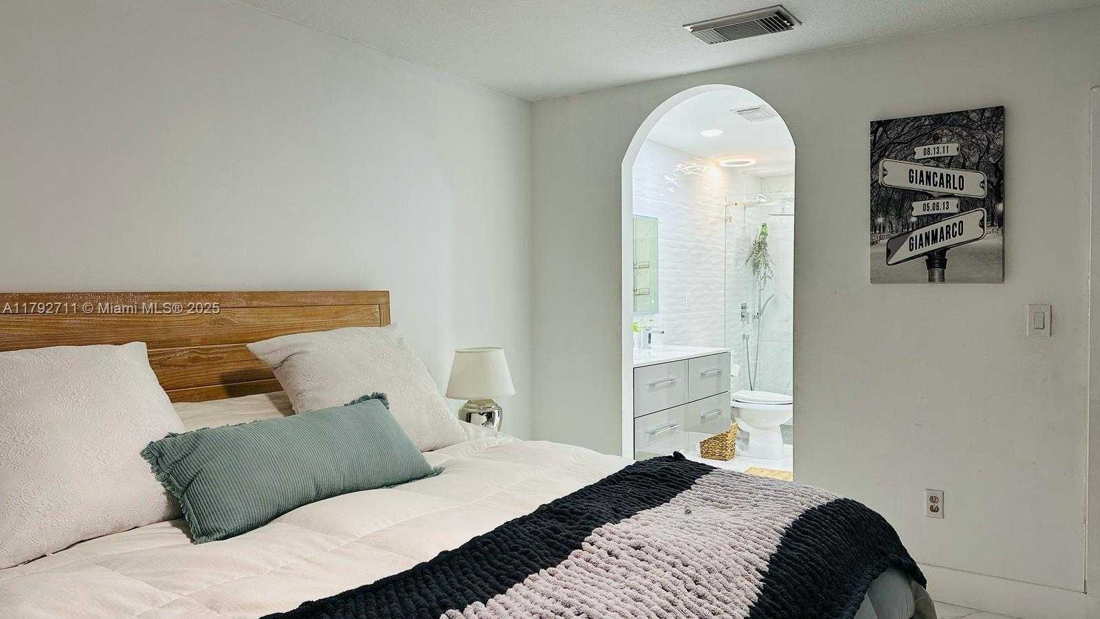 Small Image of 28104 SOUTH WEST 135TH AVE, Homestead Number 22