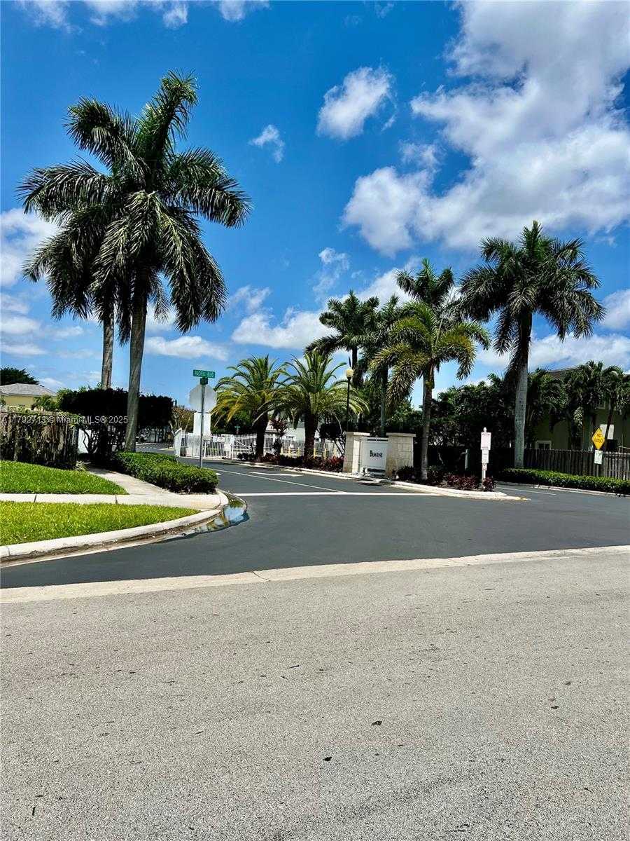 Small Image of 3141 NORTH EAST 3RD DR, Homestead Number 20