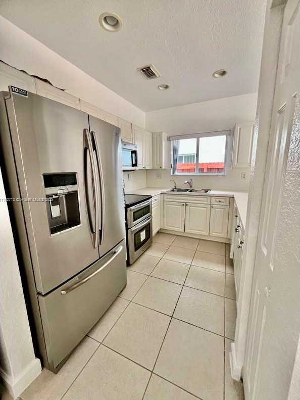 Small Image of 3141 NORTH EAST 3RD DR, Homestead Number 3