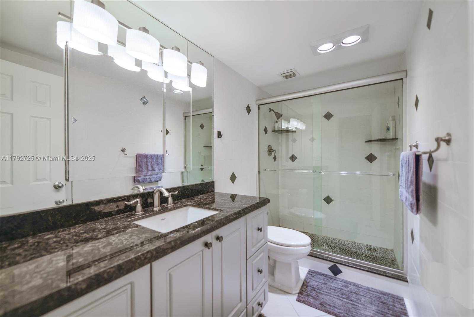 Small Image of 1980 SOUTH OCEAN DR #3E, Hallandale Beach Number 13