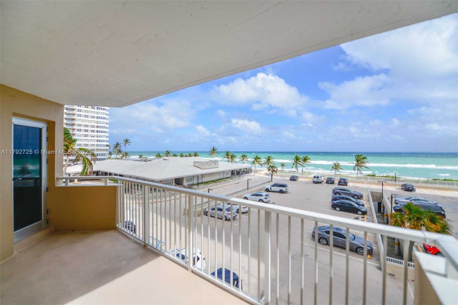 Small Image of 1980 SOUTH OCEAN DR #3E, Hallandale Beach Number 14