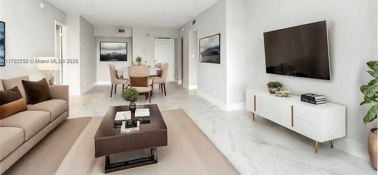 Small Image of 100 BAYVIEW DR #829, Sunny Isles Beach Number 2