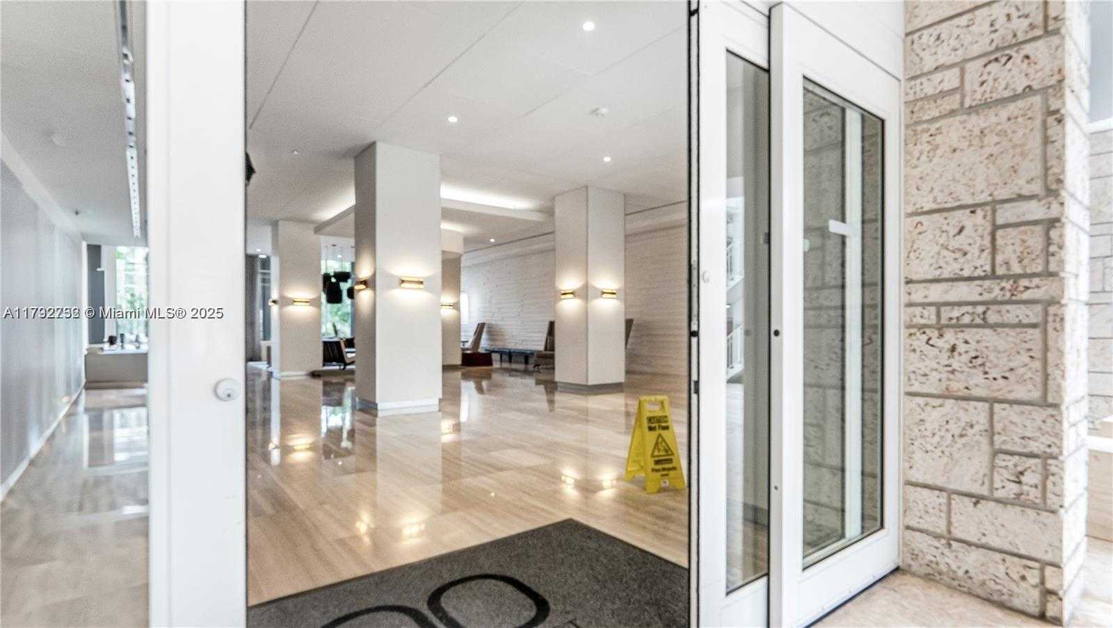 Small Image of 100 BAYVIEW DR #829, Sunny Isles Beach Number 26