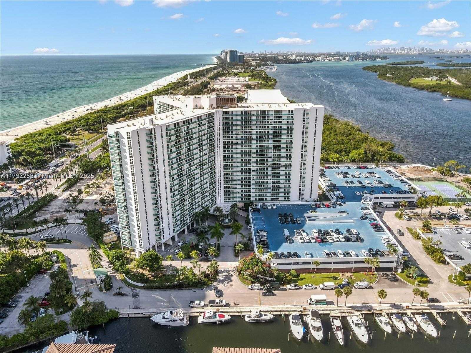 Small Image of 100 BAYVIEW DR #829, Sunny Isles Beach Number 37