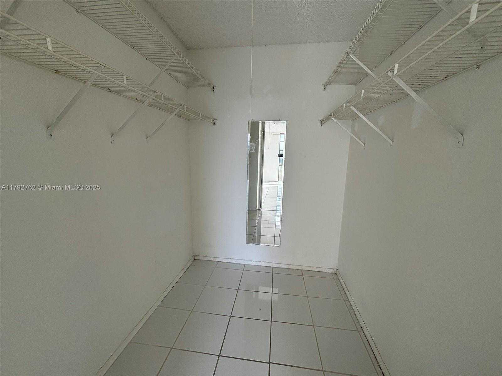 Small Image of 16950 WEST DIXIE HWY #A-427, North Miami Beach Number 12