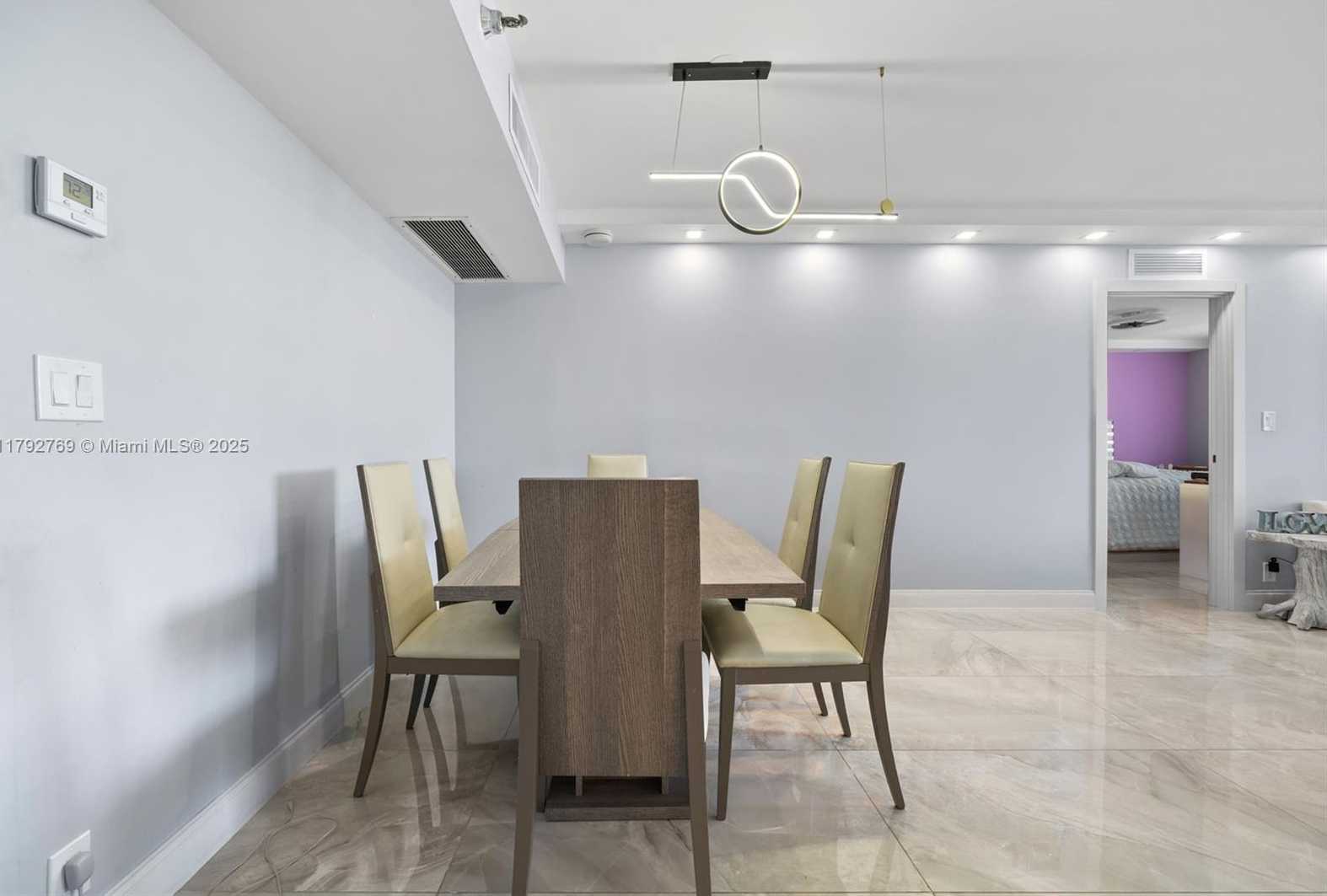 Small Image of 3530 MYSTIC POINTE DR #411, Aventura Number 11