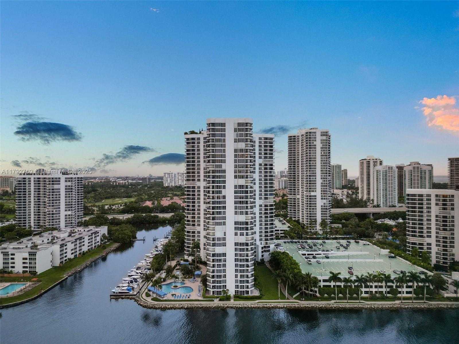 Small Image of 3530 MYSTIC POINTE DR #411, Aventura Number 2