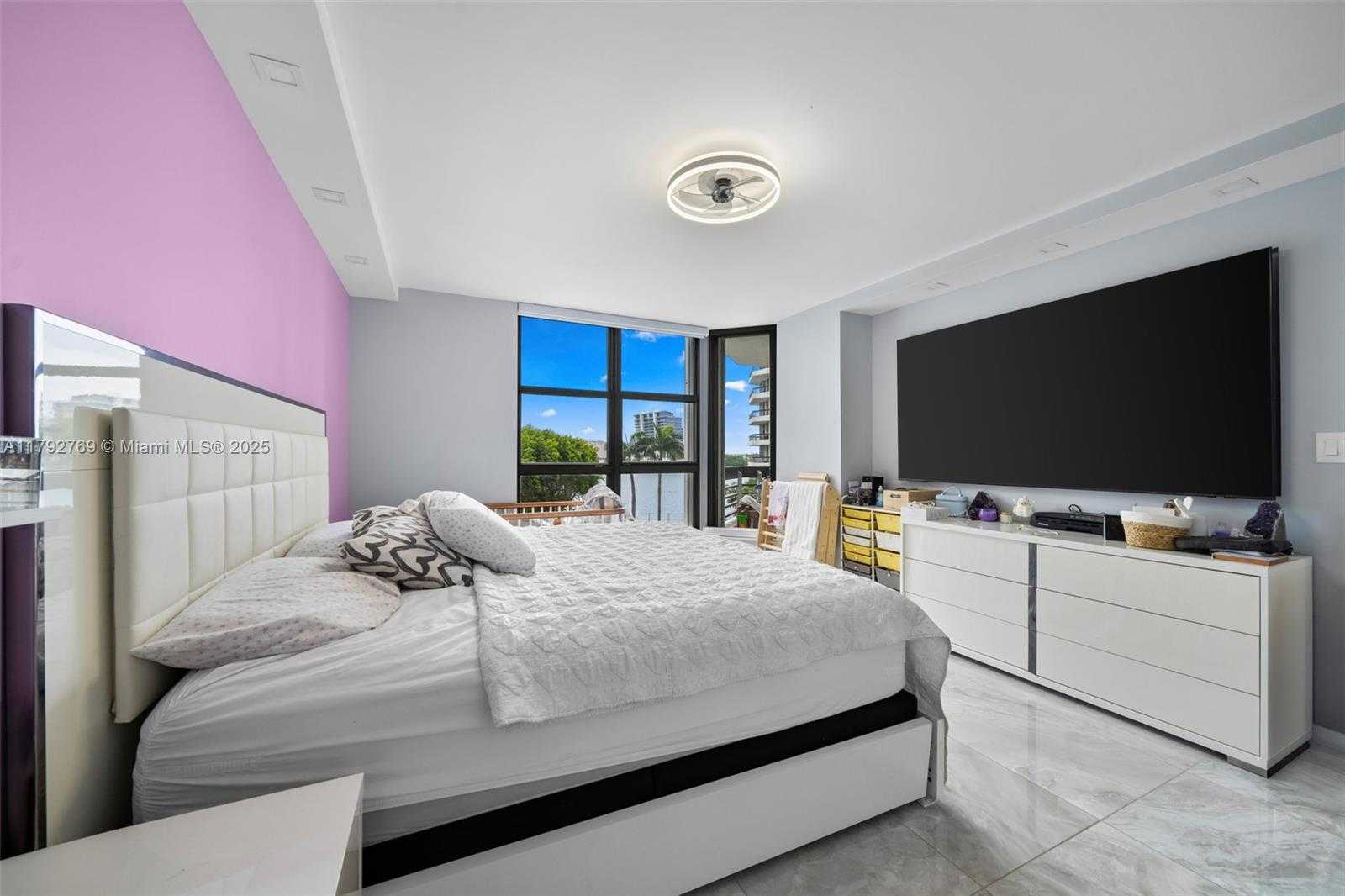 Small Image of 3530 MYSTIC POINTE DR #411, Aventura Number 20