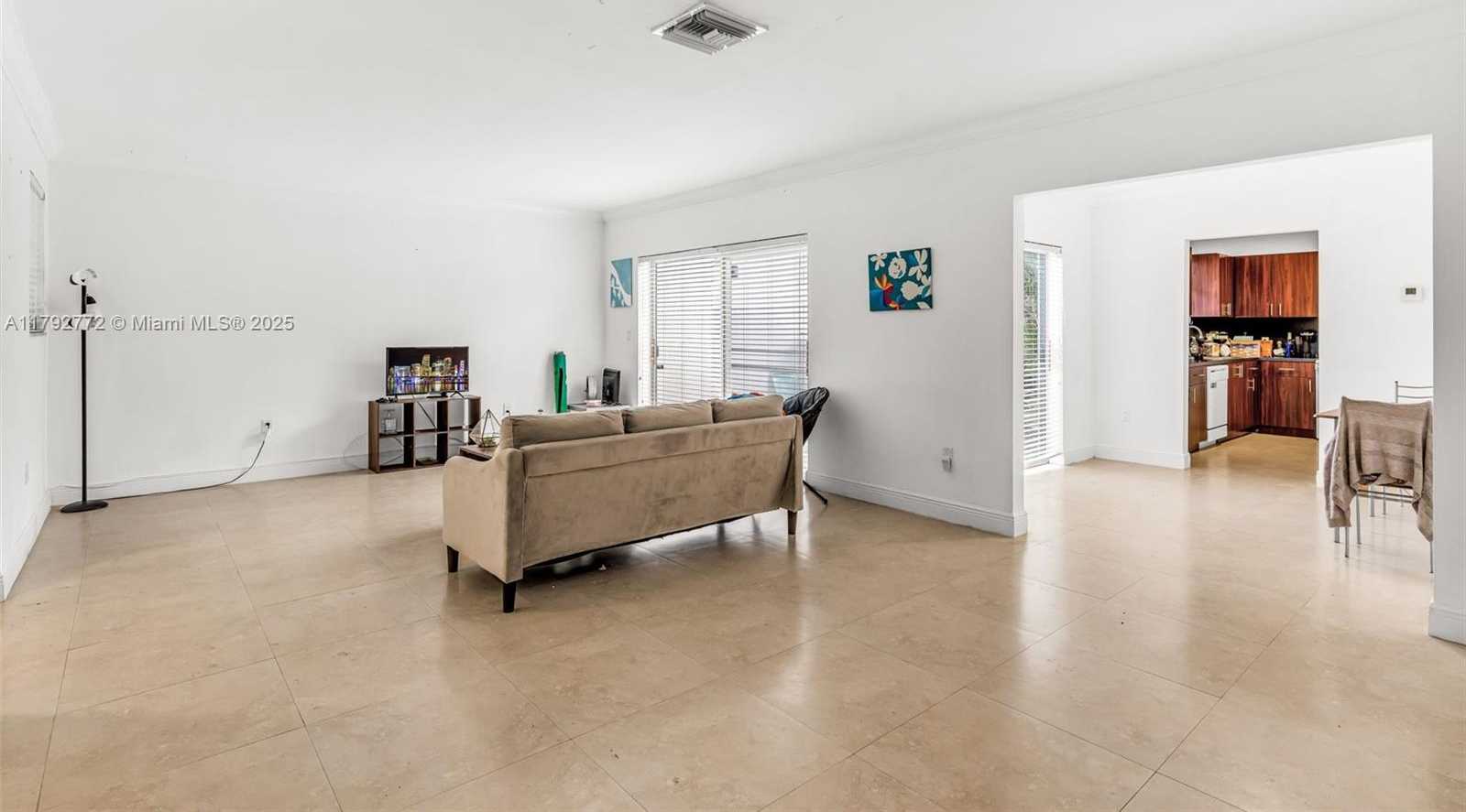 Small Image of 1130 COTORRO AVE #1130, Coral Gables Number 12