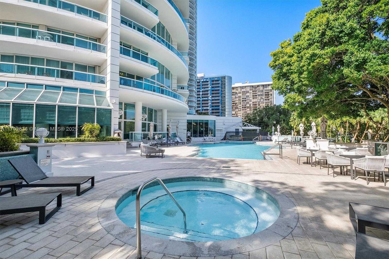 Small Image of 2127 BRICKELL AVE #2704, Miami Number 43