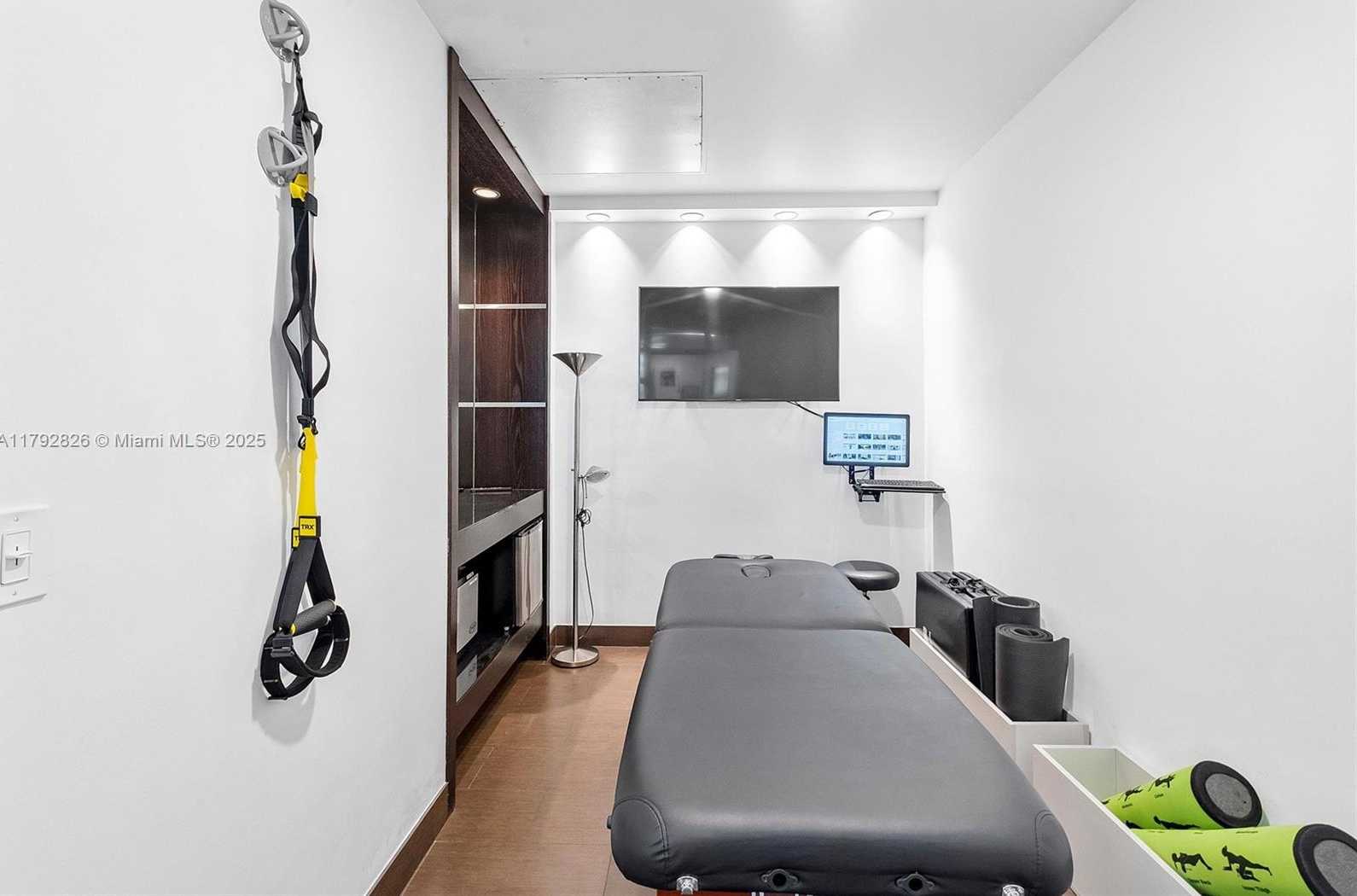 Small Image of 2127 BRICKELL AVE #2704, Miami Number 48