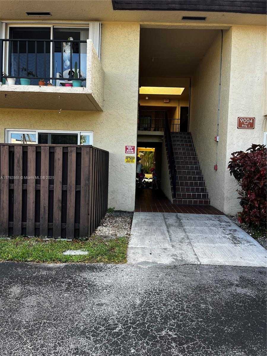 Small Image of 9004 SOUTH WEST 137TH ST #8-5, Miami Number 11