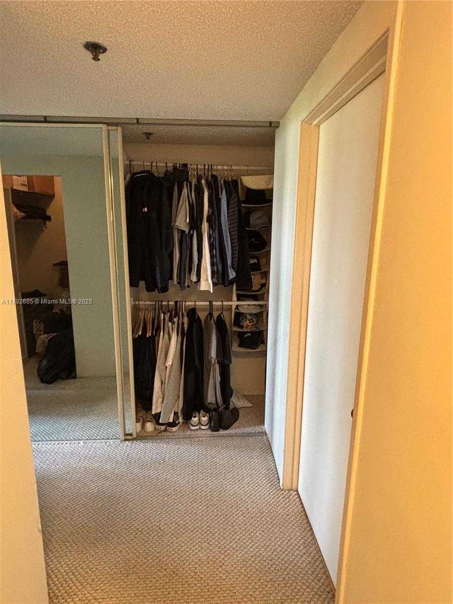 Small Image of 201 CRANDON BLVD #304, Key Biscayne Number 12