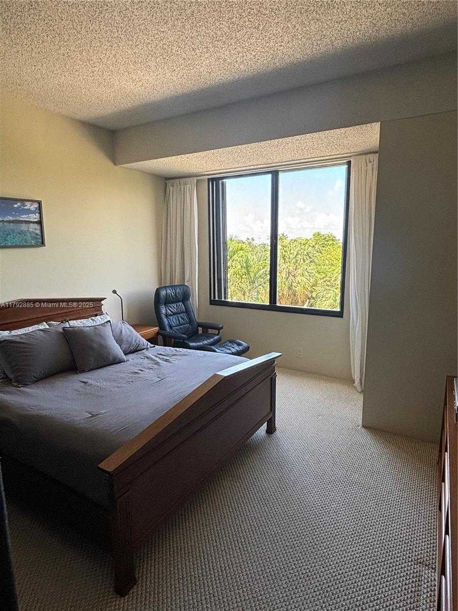 Small Image of 201 CRANDON BLVD #304, Key Biscayne Number 23