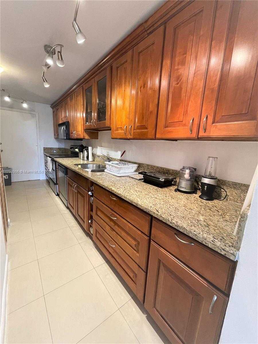 Small Image of 3660 NORTH EAST 166TH ST #307, North Miami Beach Number 4