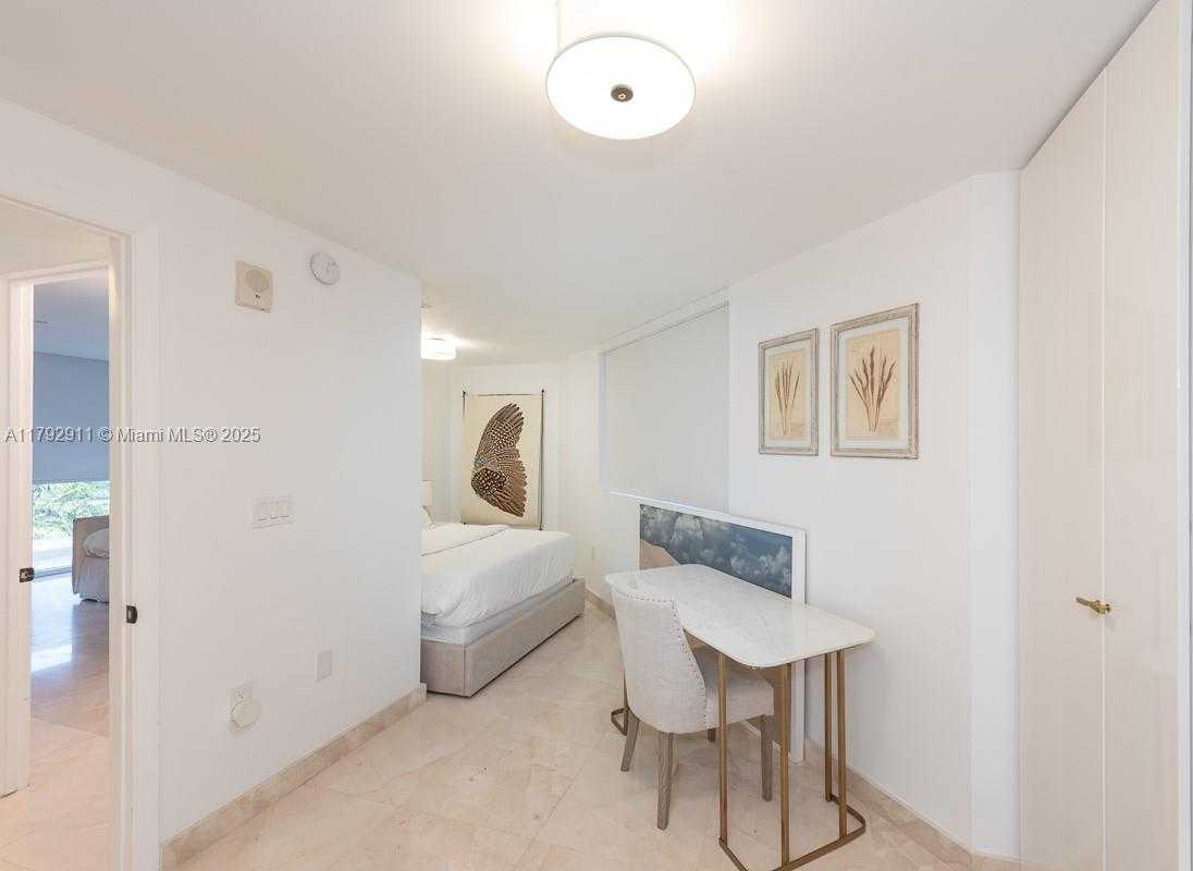Small Image of 400 ALTON RD #TH-1A, Miami Beach Number 21