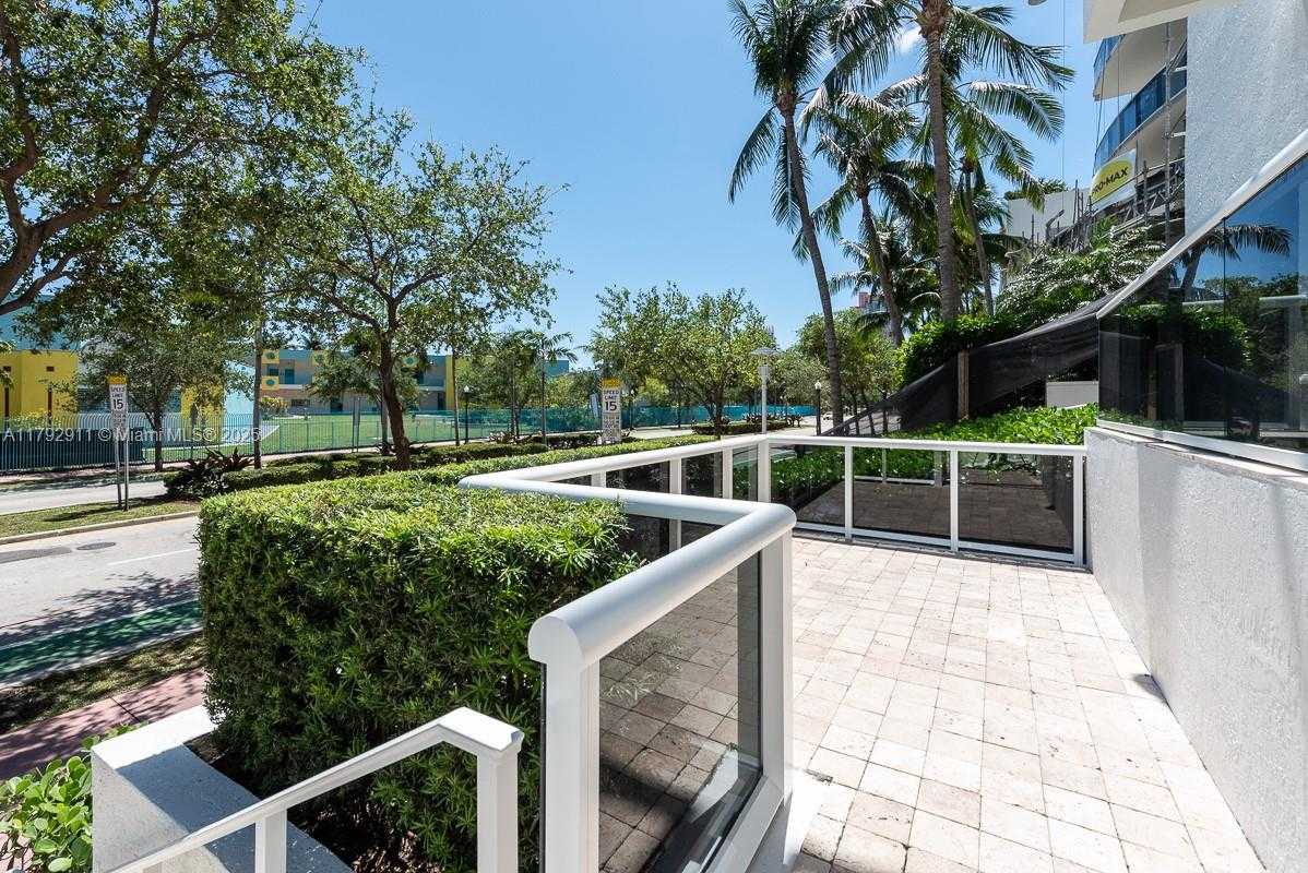 Small Image of 400 ALTON RD #TH-1A, Miami Beach Number 6