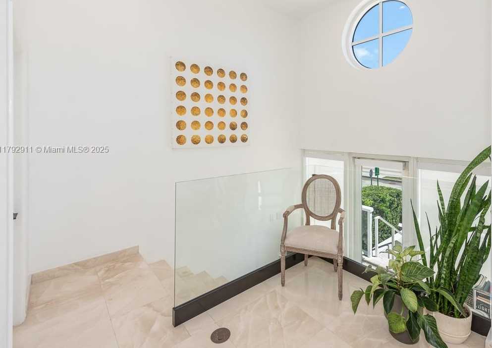 Small Image of 400 ALTON RD #TH-1A, Miami Beach Number 8