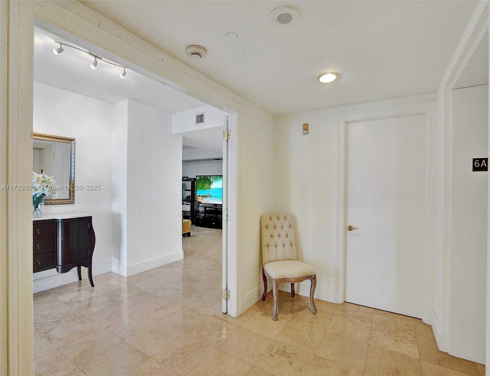 Small Image of 3201 NORTH EAST 183RD ST #608, Aventura Number 11