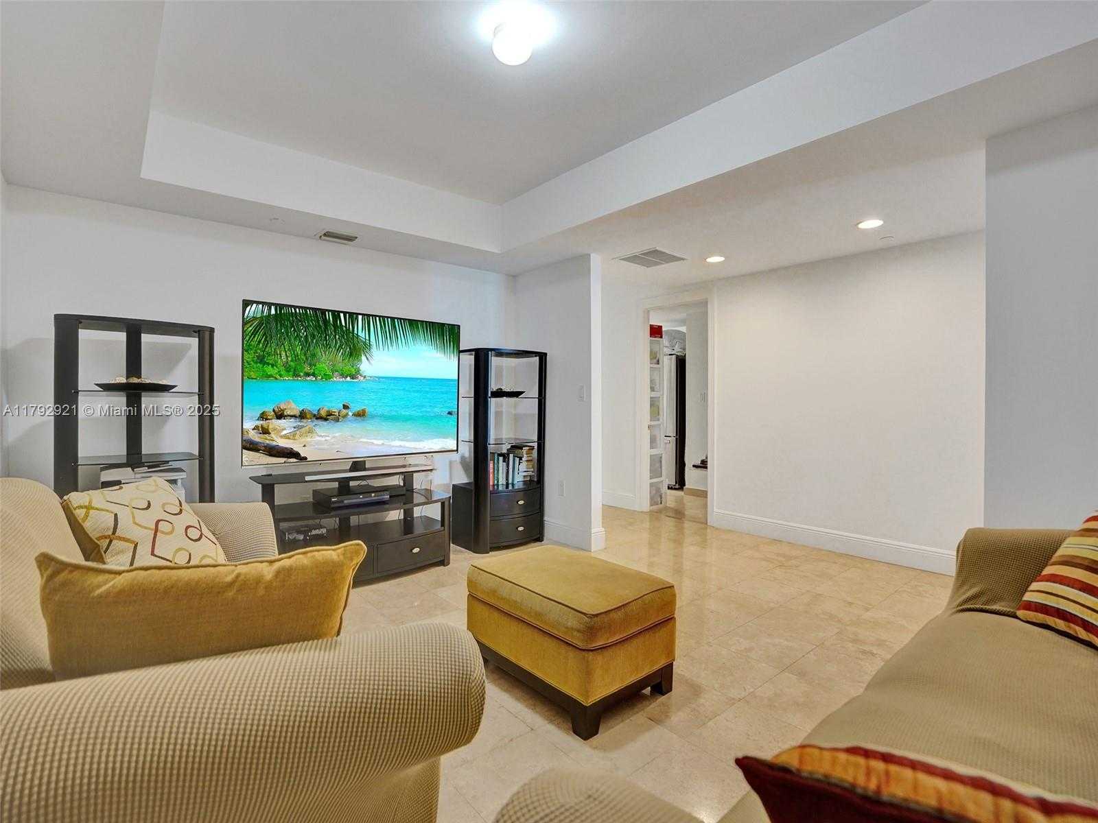 Small Image of 3201 NORTH EAST 183RD ST #608, Aventura Number 12