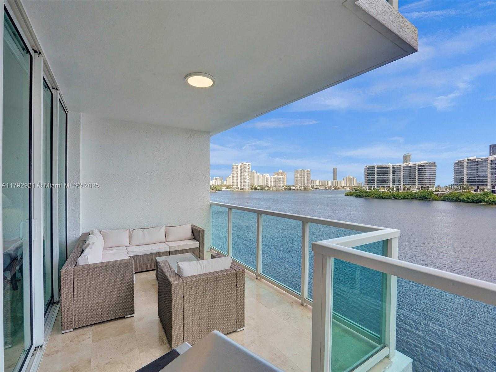 Small Image of 3201 NORTH EAST 183RD ST #608, Aventura Number 23