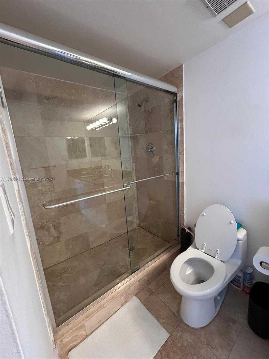 Small Image of 3300 NORTH EAST 192ND ST #1005, Aventura Number 24