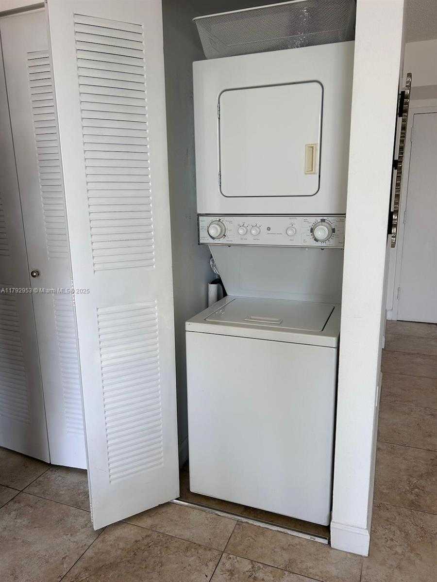 Small Image of 3300 NORTH EAST 192ND ST #1005, Aventura Number 35