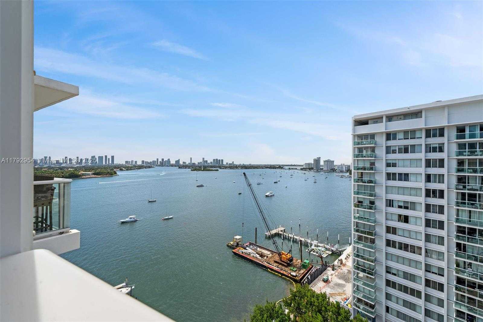 Small Image of 910 West Ave, Miami Beach, FL 33139, USA Number 11