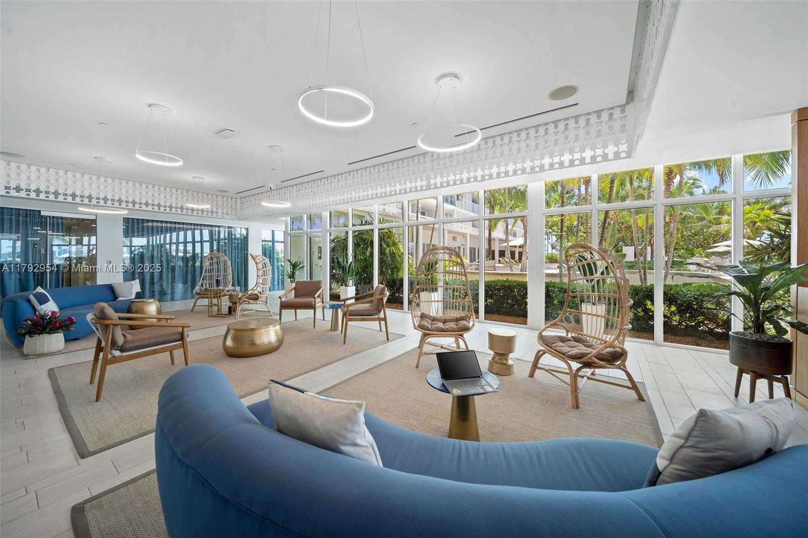 Small Image of 910 West Ave, Miami Beach, FL 33139, USA Number 34
