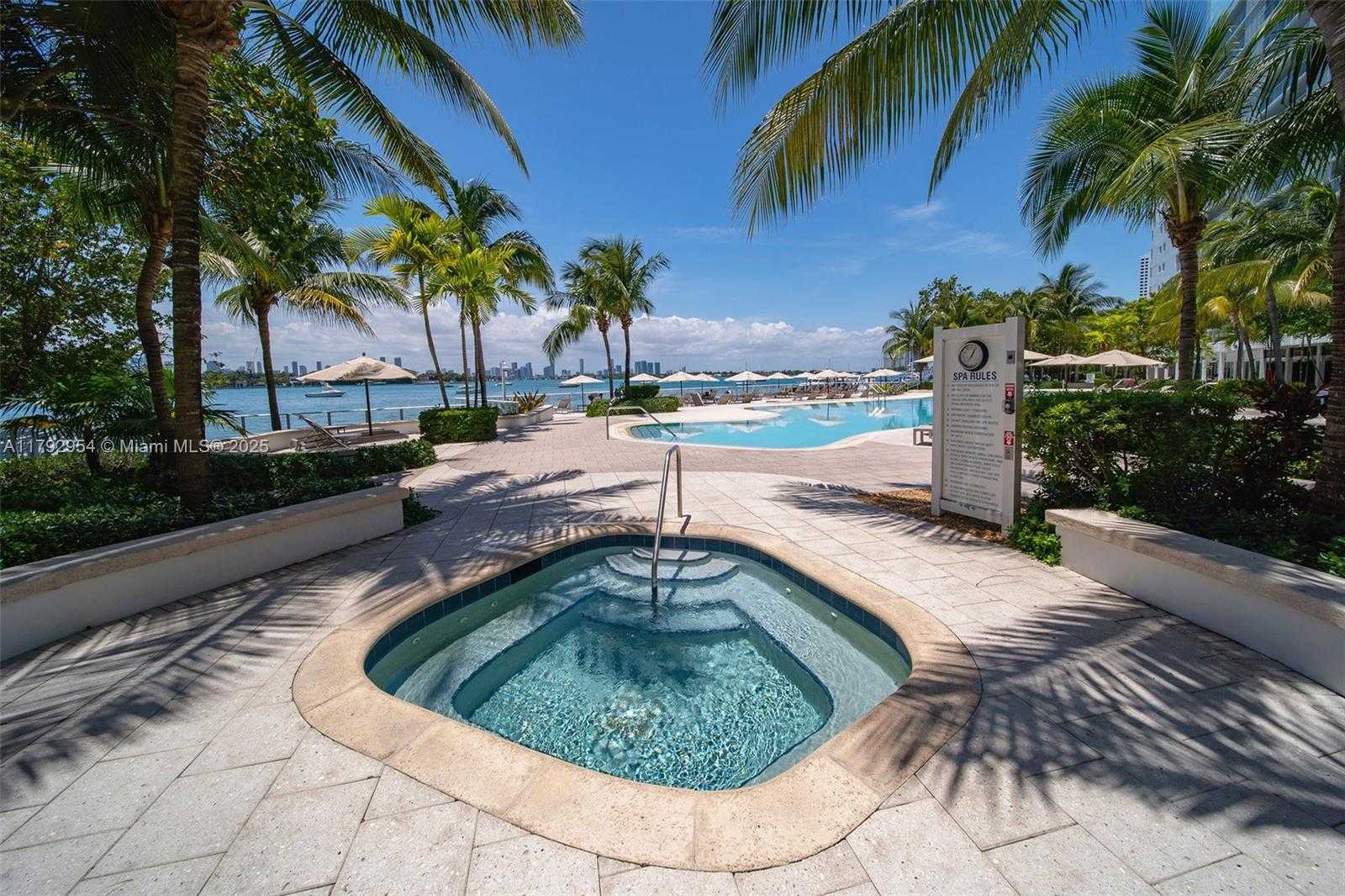 Small Image of 910 West Ave, Miami Beach, FL 33139, USA Number 63