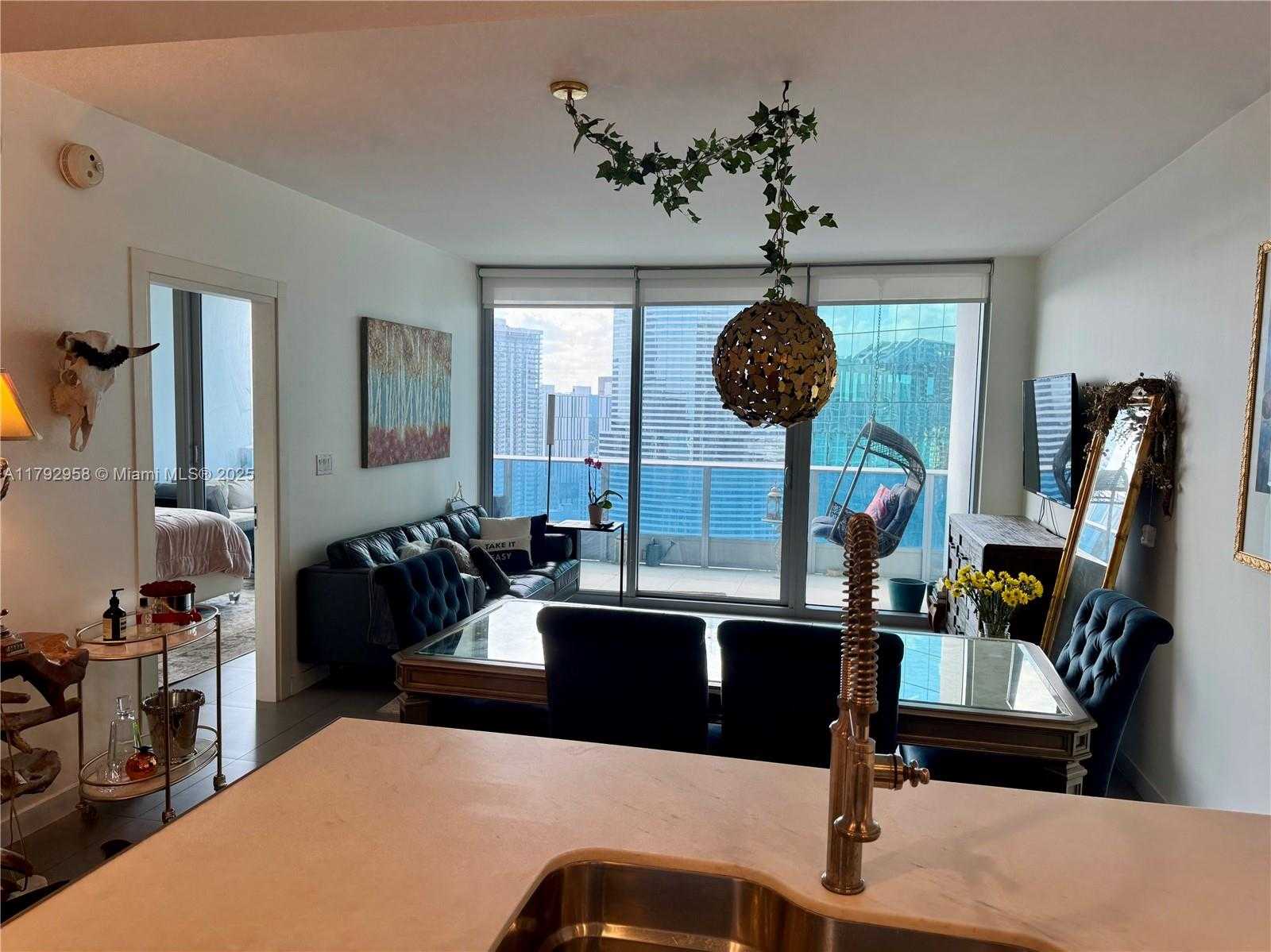 Small Image of 200 BISCAYNE BOULEVARD WAY #4109, Miami Number 4