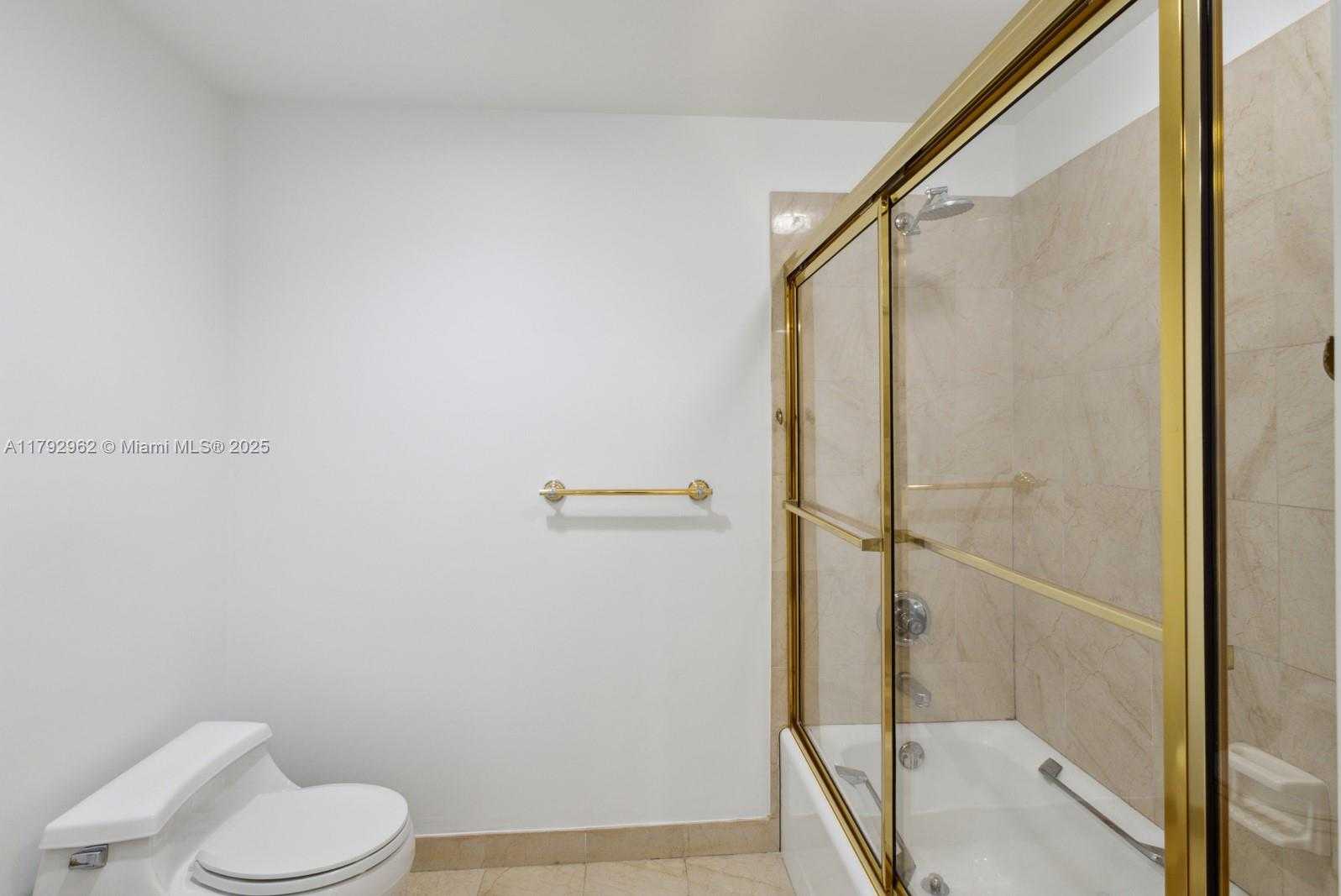 Small Image of 888 BRICKELL KEY DR #1600, Miami Number 12