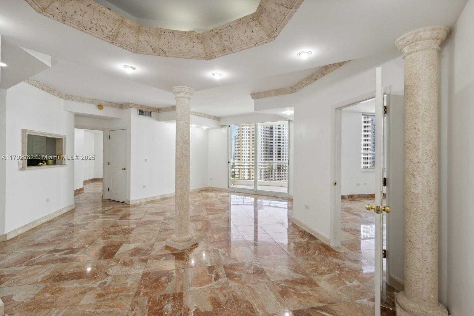 Small Image of 888 BRICKELL KEY DR #1600, Miami Number 2
