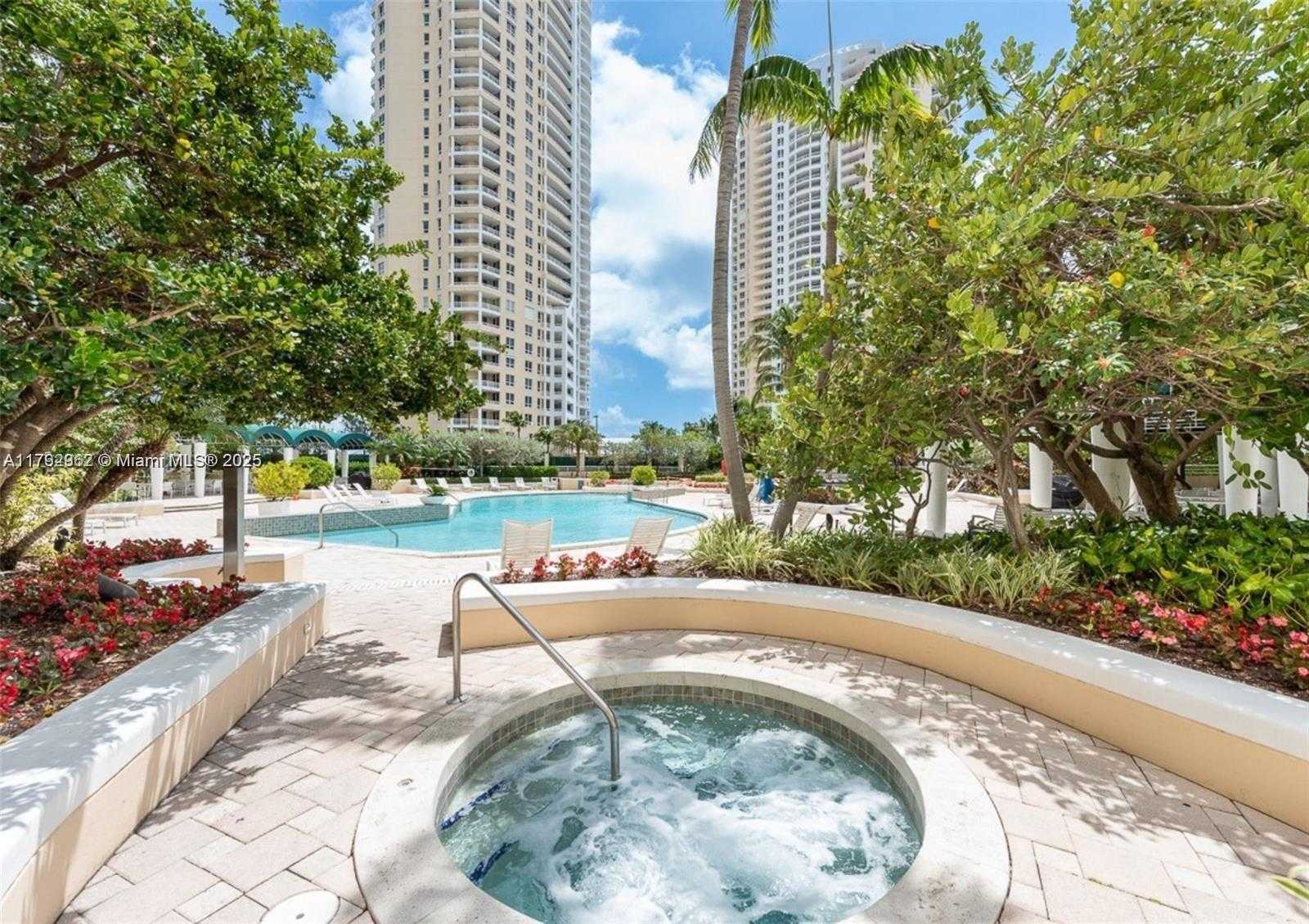 Small Image of 888 BRICKELL KEY DR #1600, Miami Number 30