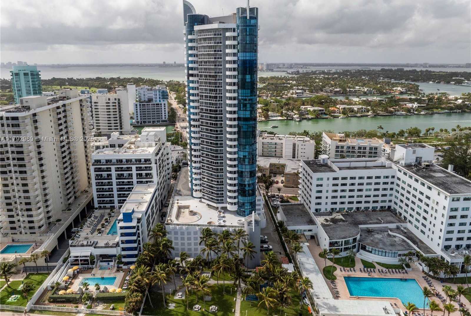 Small Image of 6301 COLLINS AVE #1708, Miami Beach Number 10