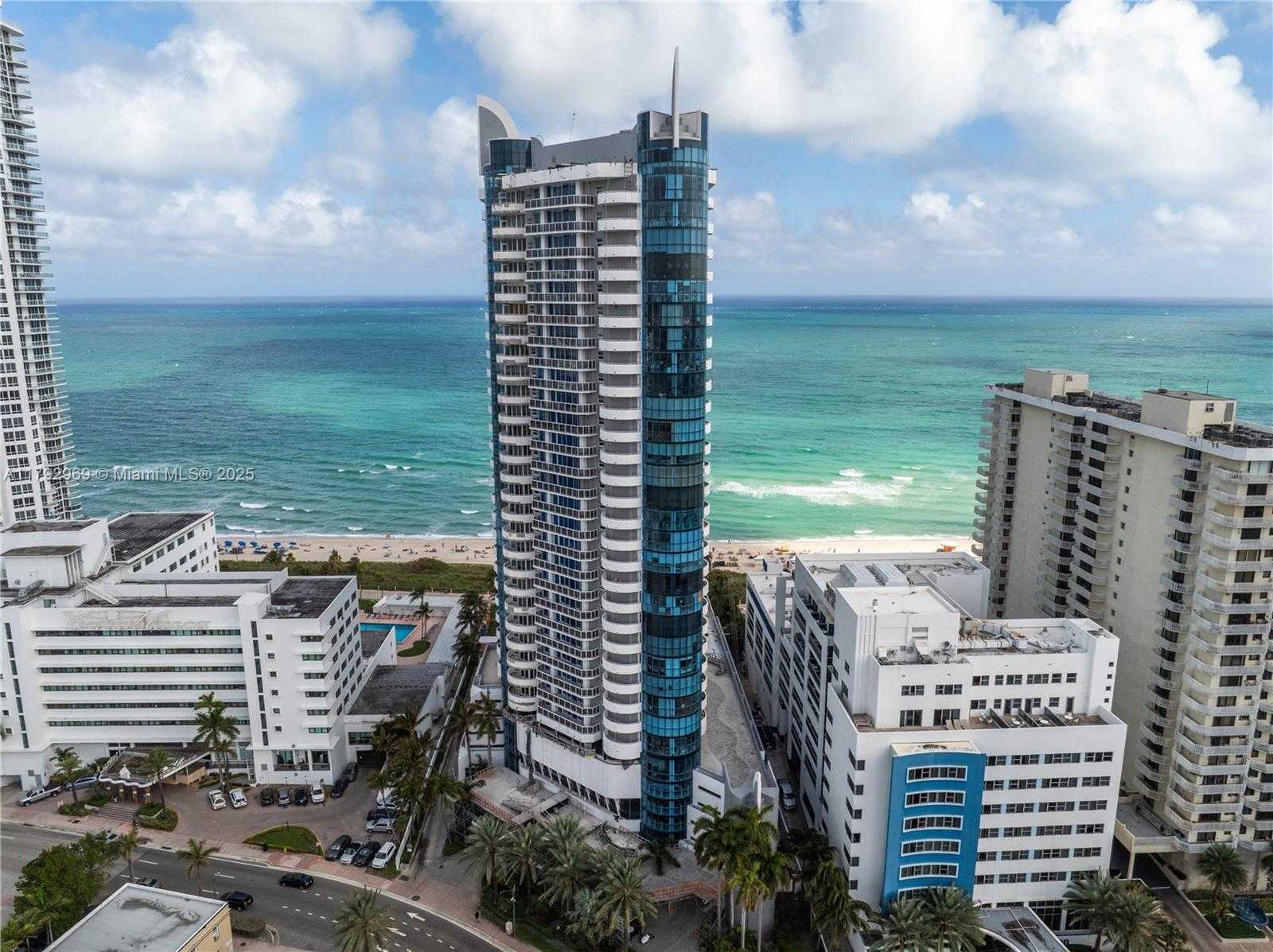 Small Image of 6301 COLLINS AVE #1708, Miami Beach Number 17