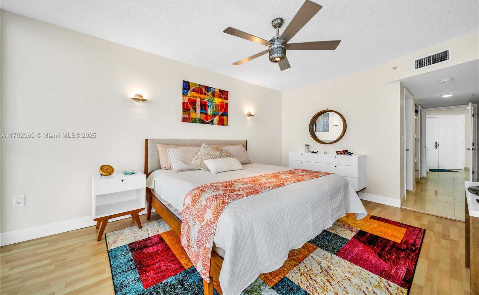 Small Image of 6301 COLLINS AVE #1708, Miami Beach Number 23